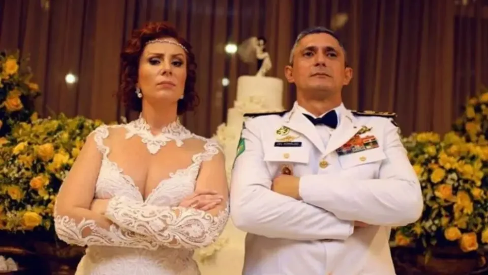 Marido de Carla Zambelli está em Israel e tem contas bloqueadas pelo STF