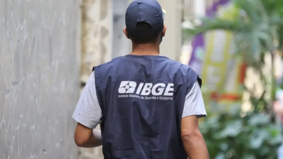 IBGE publica edital de concurso com mais de 9 mil vagas; veja detalhes