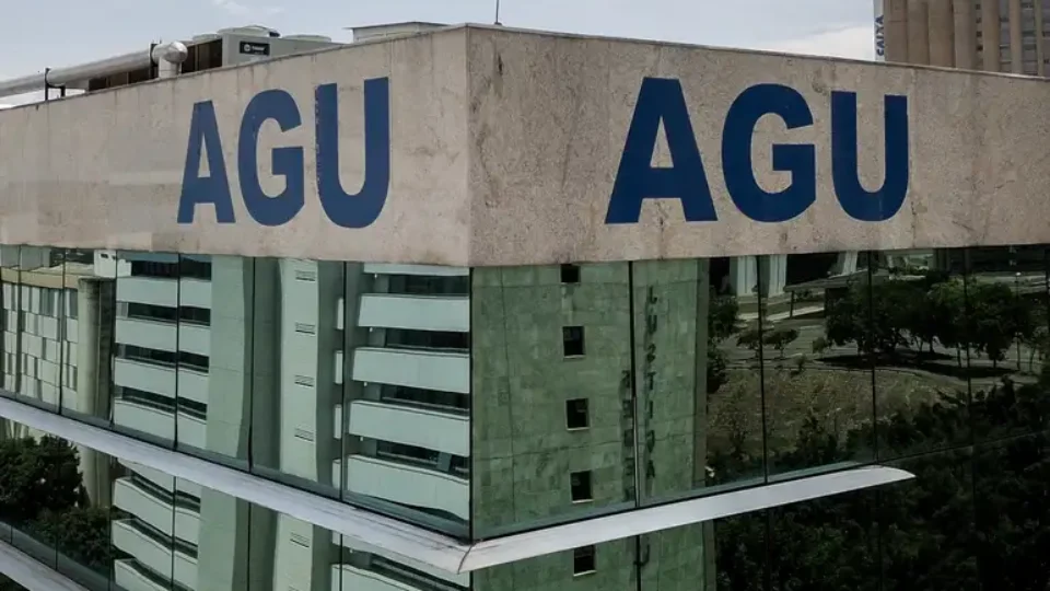 AGU amplia atuação com processo contra Brasil Paralelo por desinformação sobre Maria da Penha