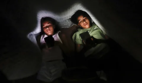 Veja as dicas para proteger crianças e adolescentes nas redes sociais