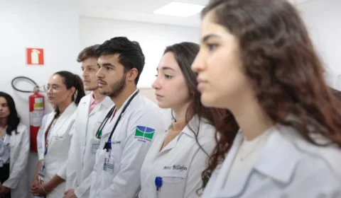 MEC diz que irá suspender vestibular e vetar ampliação de cursos de medicina mal-avaliados