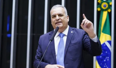 CPMI do INSS: Relator ameaça dar voz de prisão a delegado da PF em reunião sigilosa