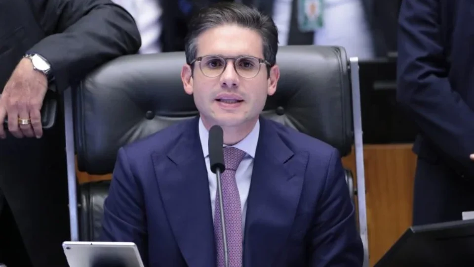 Fragilidade de Motta preocupa base governista e acende alerta sobre impacto na agenda do Congresso
