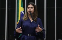 Deputada acusada de agredir Nikolas na Câmara não entra em lista de denunciados
