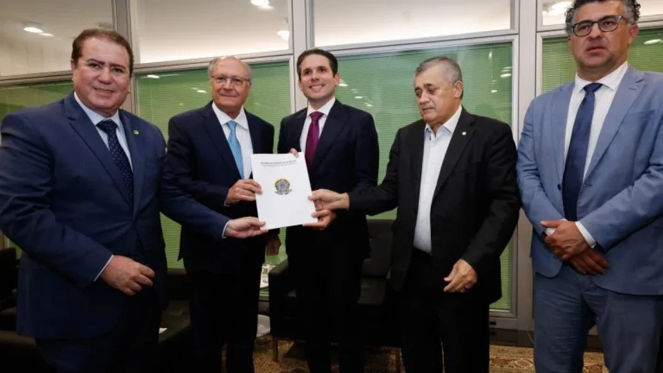 Tarifaço: Alckmin cobra do Congresso avanço de projetos para fortalecer exportações