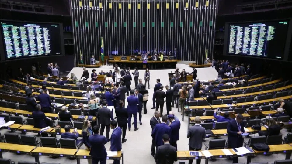 Juristas apontam risco de inconstitucionalidade em pacote da impunidade