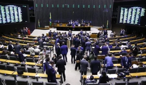 Centrão tenta votar PEC da Impunidade no escuro e expõe blindagem escandalosa
