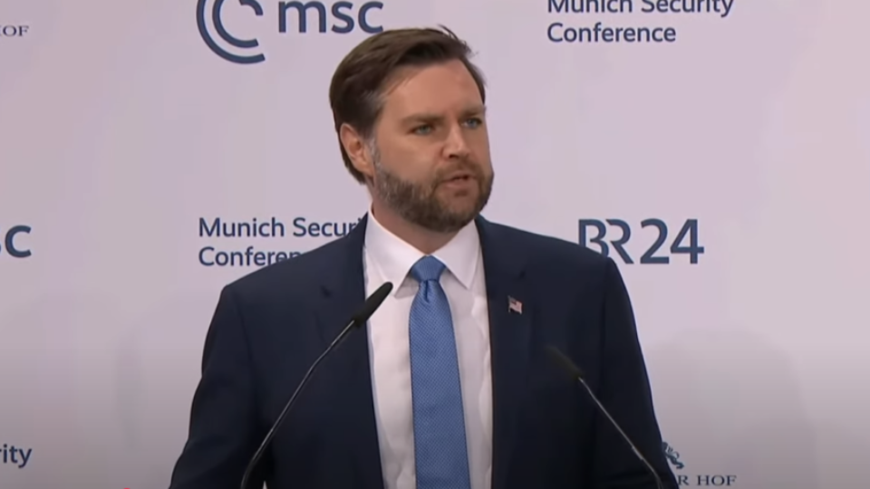JD Vance diz estar pronto para assumir Presidência dos EUA ‘se uma tragédia acontecer’