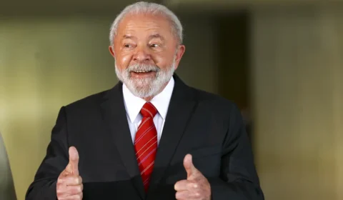 Lula confirma disputa de quarto mandato em viagem à Indonésia