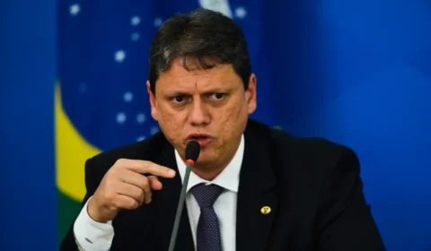 Centrão se divide, vira página sobre Tarcísio e testa candidatura alternativa na direita