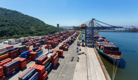 Tarifaço incidirá sobre 35% das exportações do Brasil para os EUA, informa Mdic