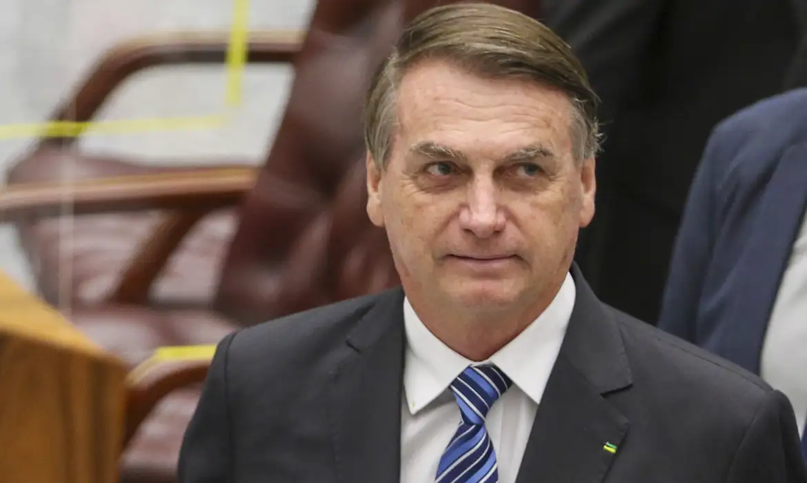 Moraes pede que julgamento de Bolsonaro e aliados seja marcado