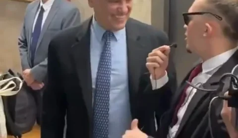 Moraes brinca com humorista que interpreta ‘advogado do Xandão’: ‘fala inglês?’