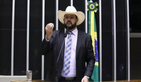 ‘Vamos acabar com a sua vida’, diz deputado bolsonarista sobre Moraes; depois recua