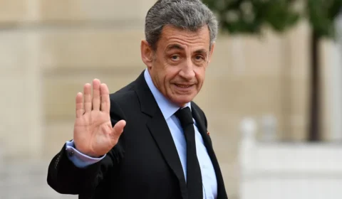 Ex-presidente Sarkozy é condenado a 5 anos de prisão pela justiça francesa