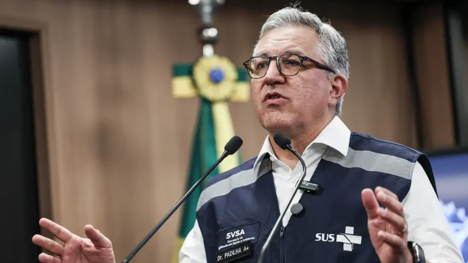Saúde lista principais sinais e sintomas de intoxicação por metanol