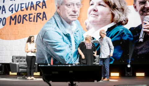 Frei Betto e Aleida Guevara emocionam plateia do Despertar falando sobre fé e justiça social