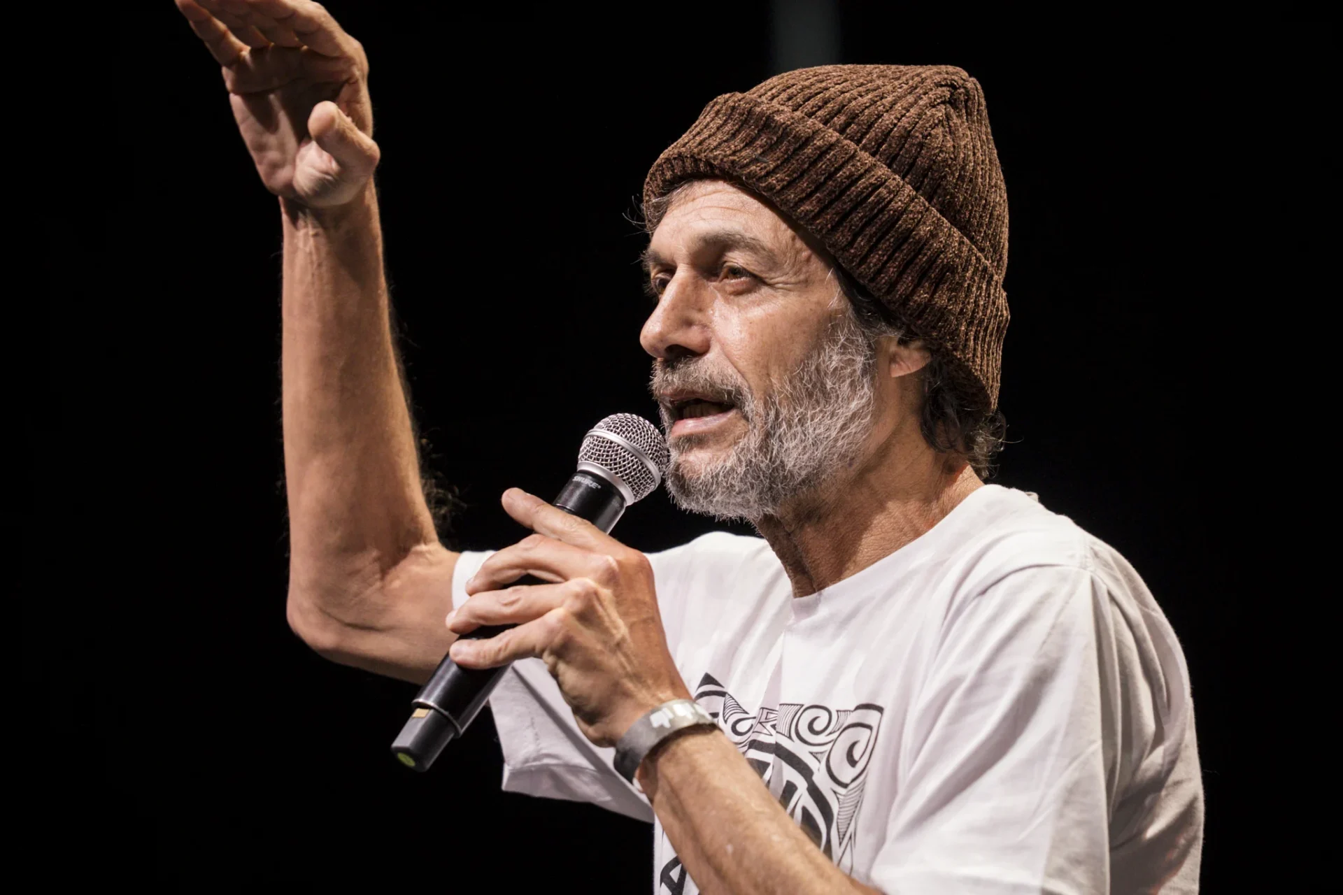 Eduardo Marinho emociona público com palestra. créditos: ICL