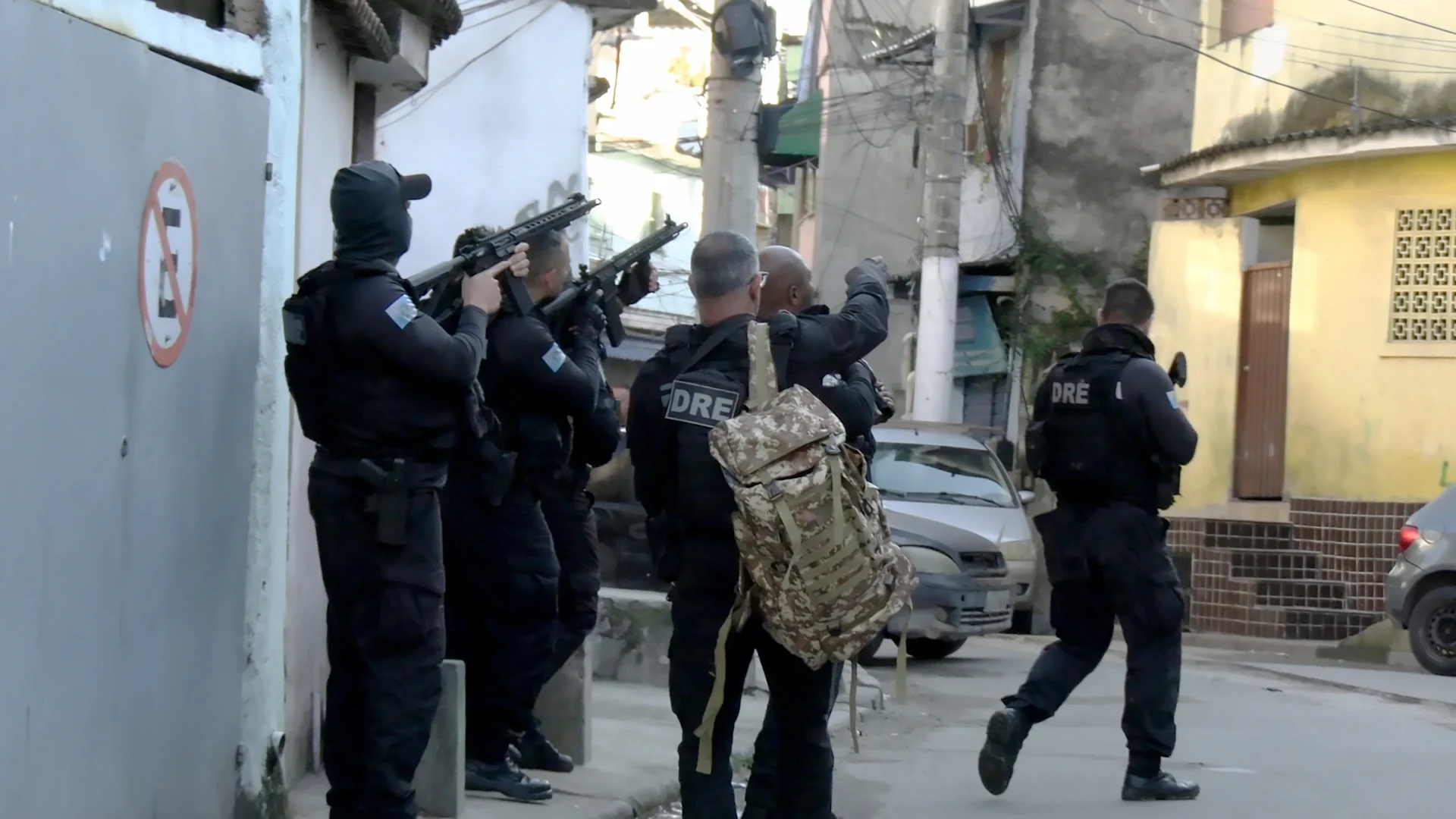 Operação policial no RJ Agência Enquadrar/Folhapress