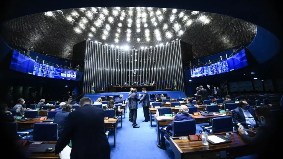 Senado deve desacelerar PEC da Impunidade e avalia haver desgaste