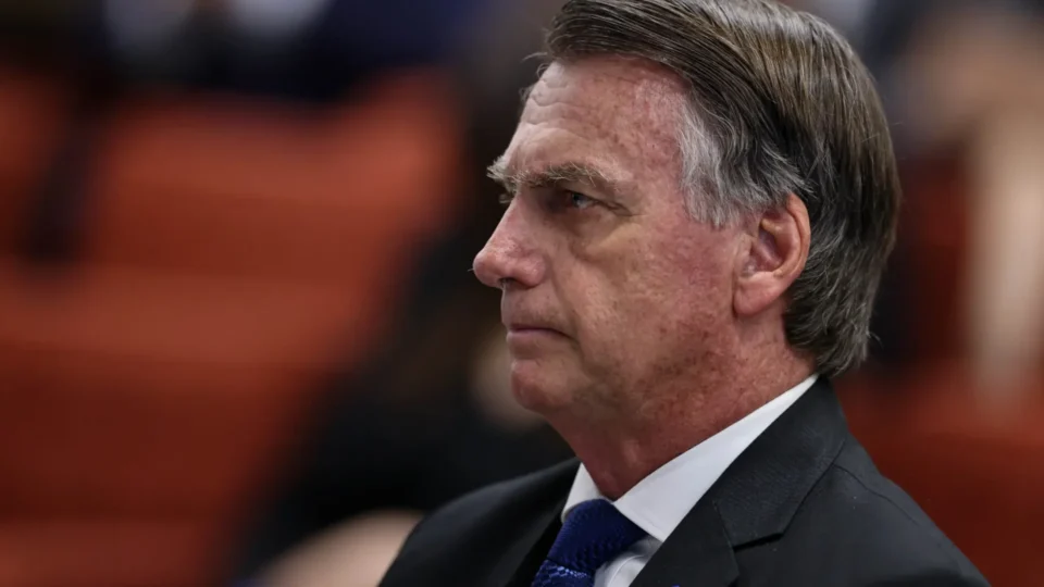 55% acreditam em tentativa de golpe e 54% veem participação de Bolsonaro, diz Quaest