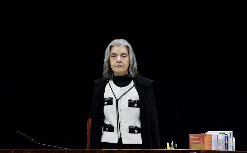 Cármen cobra fim do teletrabalho na Justiça Eleitoral em reunião sobre regras de conduta