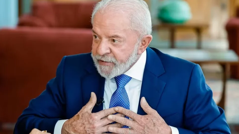 Governo Lula sanciona projeto de lei de proteção a crianças na internet