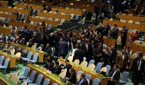 Delegações deixam plenário da ONU em protesto antes do discurso de Netanyahu