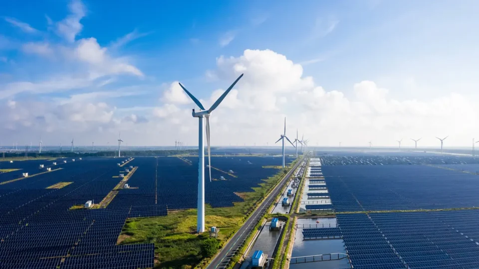 Energias renováveis: comparação entre Brasil e Europa e os desafios da transição energética