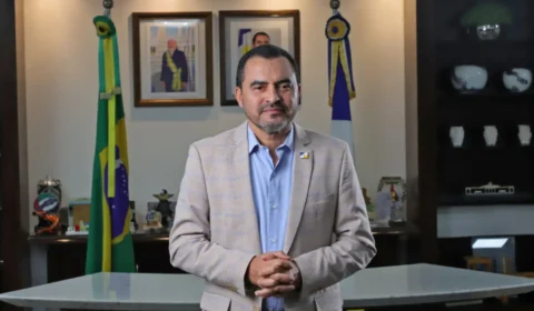 Governador de Tocantins é afastado em operação da PF sobre desvio de emendas