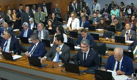 Por unanimidade, CCJ do Senado rejeita e enterra PEC da Bandidagem