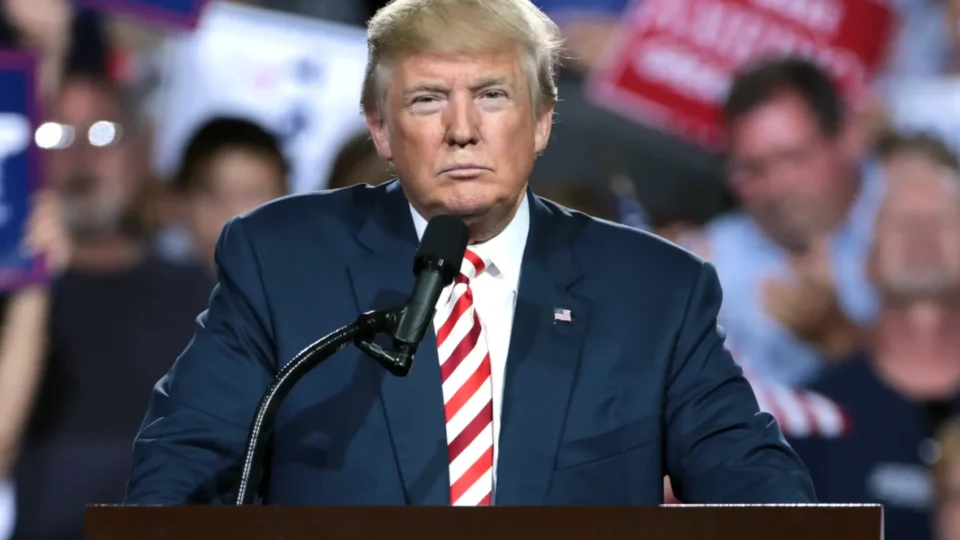 Trump anuncia acordo comercial com a Índia, mas condiciona redução de tarifas a petróleo