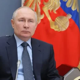 Ataque ucraniano deixa três mortos na região de Moscou; Putin promete resposta