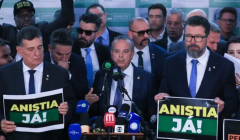 Com a condenação de Bolsonaro, oposição passa a ter pauta única: anistia