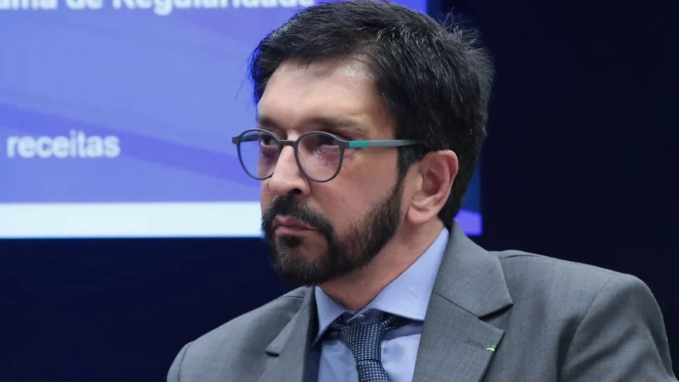 Gestão Nunes teria usado ilegalmente trabalhadores comissionados