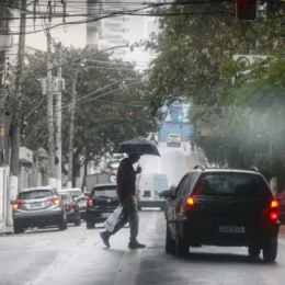 Frente fria leva chuva forte e temporais ao Sudeste nesta quarta