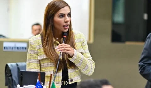 Projeto de deputada do AM quer censurar artistas por manifestação política