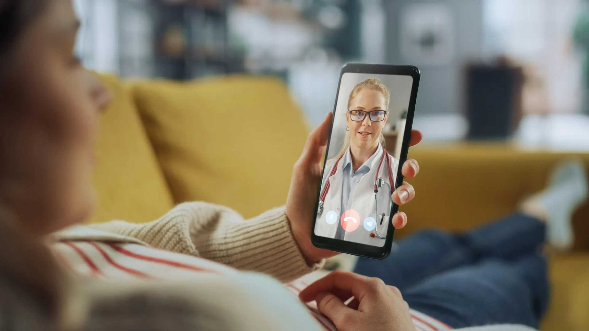 Com a telemedicina, a distância deixa de ser barreira: saúde de qualidade chega até onde o paciente está. Imagem: divulgação