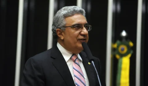 Laurez Moreira assume governo do Tocantins e exonera todos os secretários