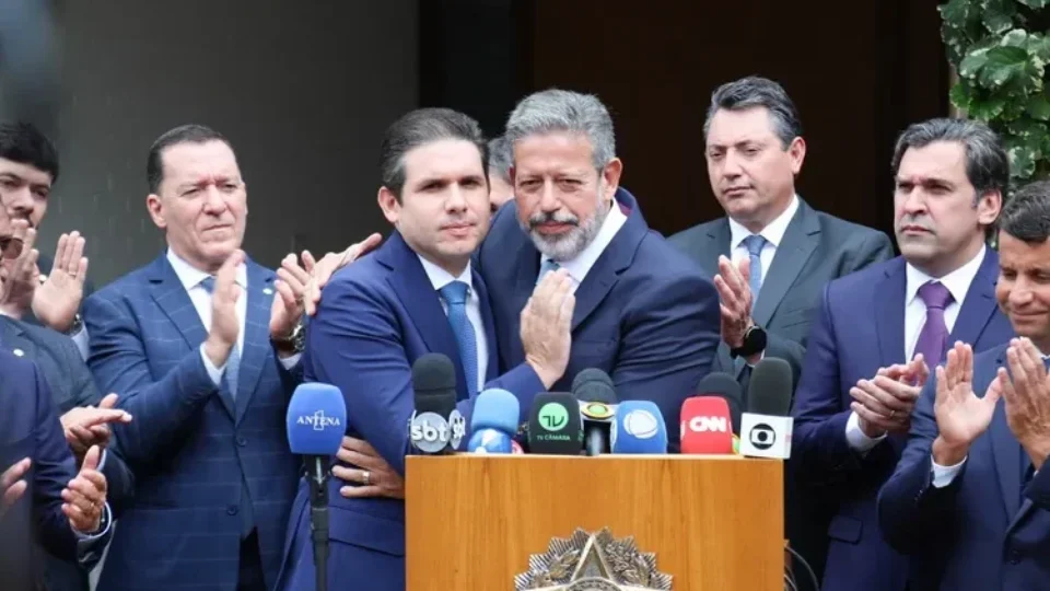 70% DESAPROVAM A CÂMARA