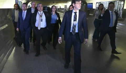 Presidente da Conafer é preso pela CPMI do INSS e solto após pagar fiança