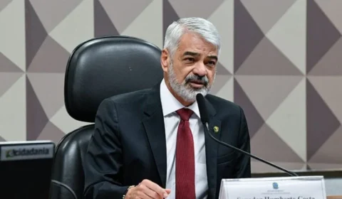 CPI da Covid foi arquivada por motivação política, diz senador Humberto Costa