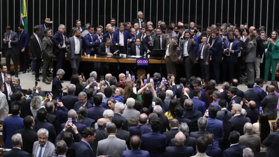 Câmara vai suspender líderes de motim contra Motta e censurar Nikolas e Sóstenes