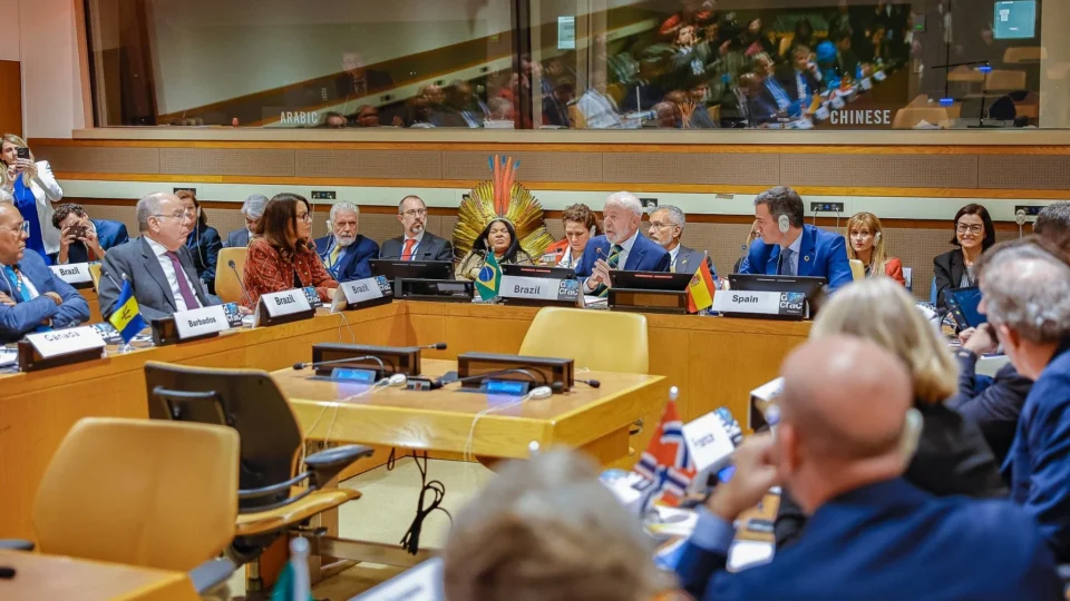 EUA ficam de fora de evento sobre democracia em NY, idealizado por Brasil e Espanha