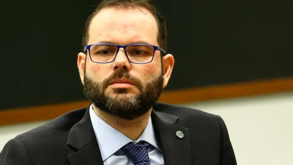 Decisão de Dino expõe pela 2ª vez transação de Seif com empresa investigada por fraudes na Saúde
