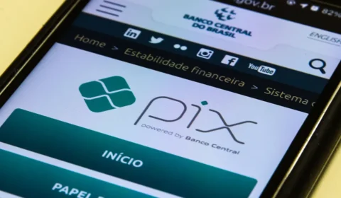 Pix bate novo recorde e movimenta R$ 166,2 bilhões em um único dia