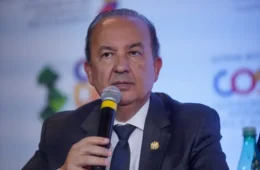 Operação mira suspeitos de ameaçar governador de Santa Catarina