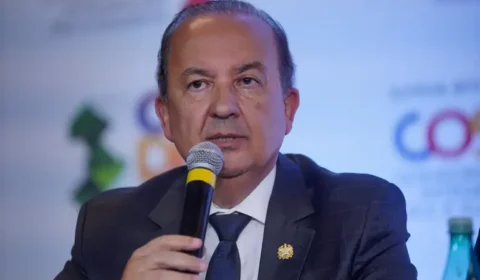 Operação mira suspeitos de ameaçar governador de Santa Catarina