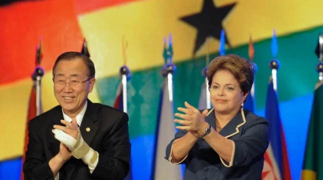 A presidente Dilma Rousseff e o secretário-geral da ONU, Ban Ki-moon, durante a Conferência das Nações Unidas sobre Desenvolvimento Sustentável, a Rio+20, realizada no Rio de Janeiro em 2012. Foto: EBC