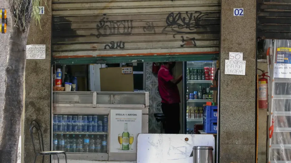 Sobe para 5 número de mortes por intoxicação com metanol em SP